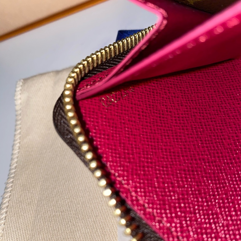 ❌SOLD❌Brand New Louis Vuitton Clémence long wallet - Picture 6 of 9